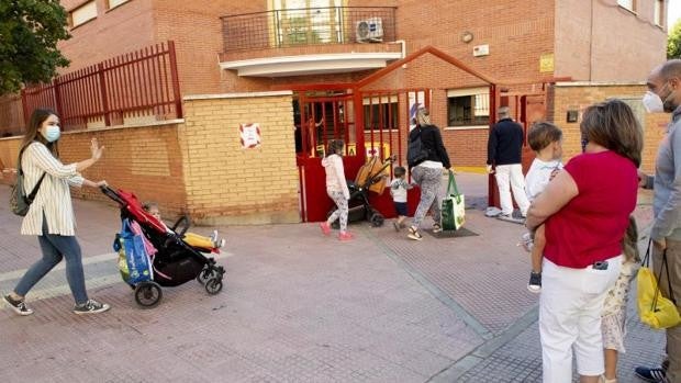 Ya se puede consultar quienes son beneficiarios de los cheques guardería de la Comunidad de Madrid