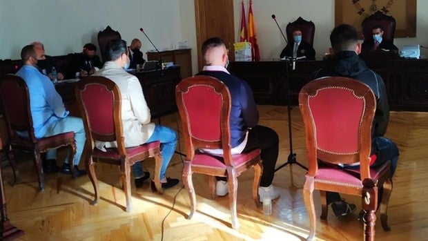 Los cuatro acusados, absueltos del supuesto secuestro en Santa Olalla: «No puede sostenerse que exista»