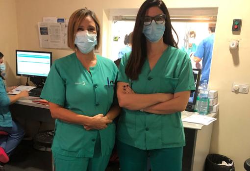 Las doctoras Mar Morín y Paula Lobato, en el servicio de Neurología del Hospital Virgen de la Salud de Toledo