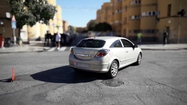 Un conductor drogado y sin carné de conducir se da a la fuga tras una colisión en Elche