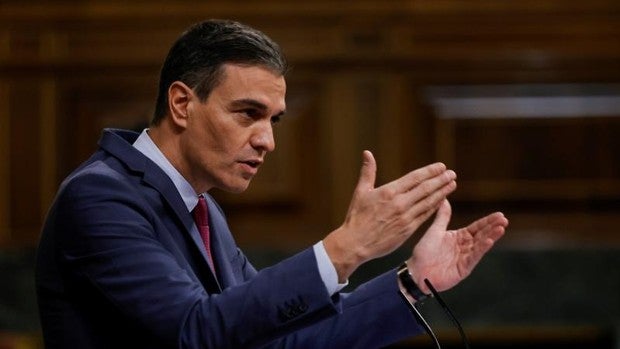 Sánchez arremete contra Casado y asegura que le da «vergüenza ajena» su comportamiento en Bruselas