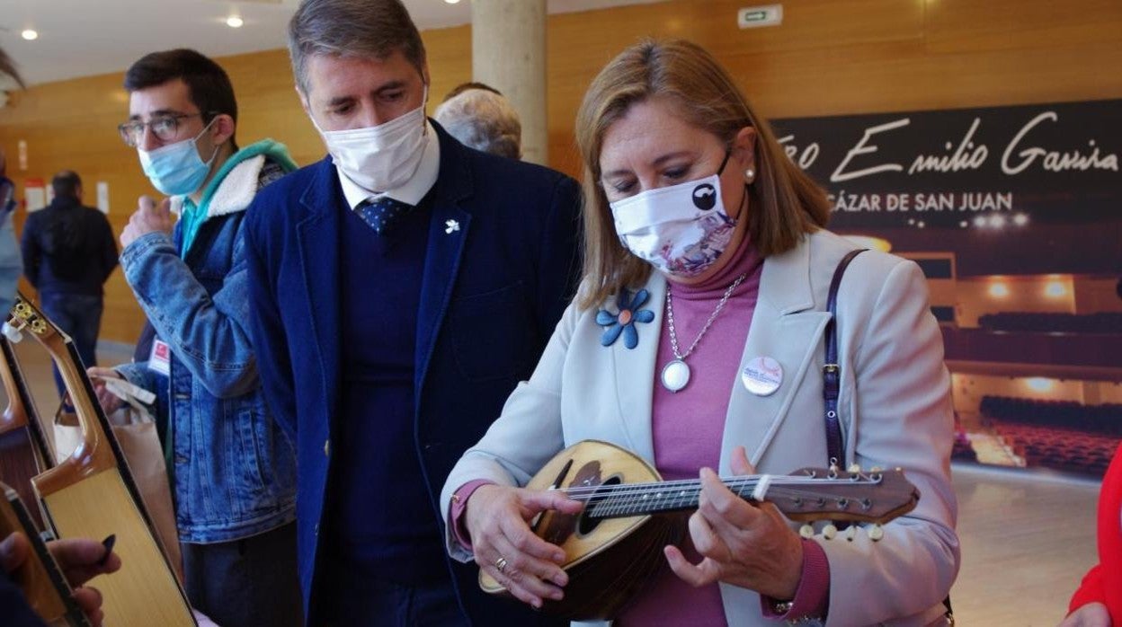 La consejera Rosa Ana Rodríguez, en las Jornadas de Folklore de Alcázar