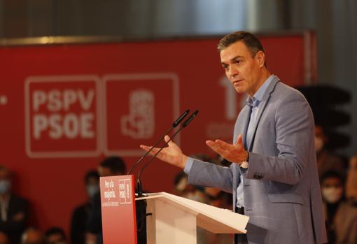 Pedro Sánchez durante su intervención en la clausura del 14º Congreso del PSPV-PSOE