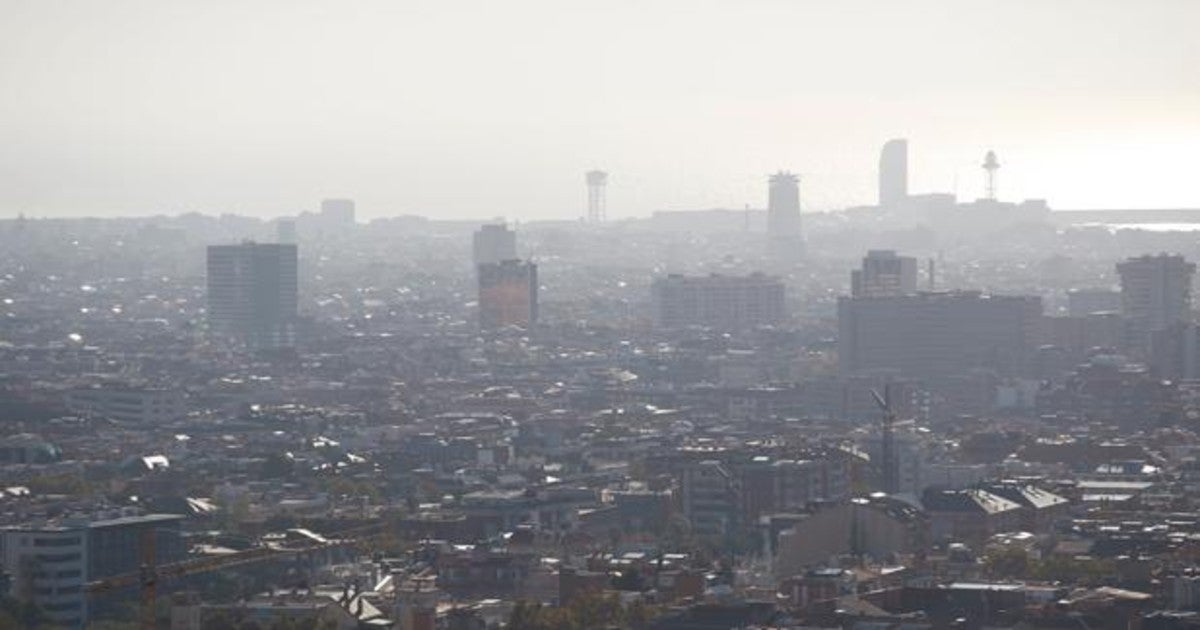 Imagen de contaminación sobre la ciudad de Barcelona