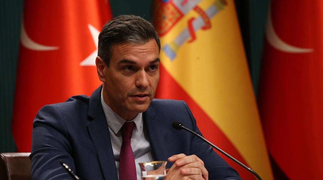 El presidente del Gobierno, Pedro Sánchez, durante el encuentro con su homólogo turco Erdogan