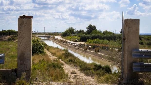 La factura de recortar los trasvases del Tajo al Segura que el Gobierno no cuenta con su «ley del silencio»