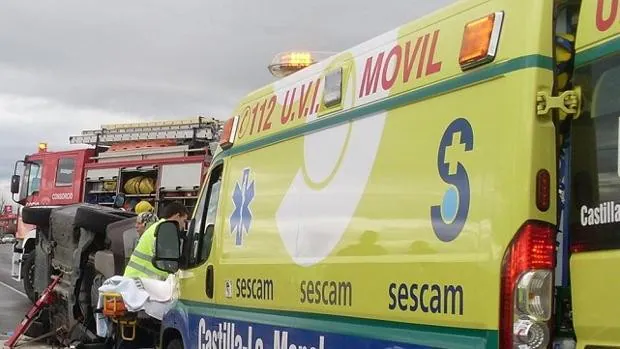 Cuatro heridos en un accidente tras salirse de la vía su furgoneta en Granátula de Calatrava