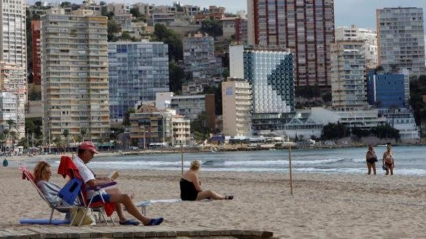 Los hoteles de Benidorm alertan de que los propios valencianos pagarán el 30% de la tasa turística