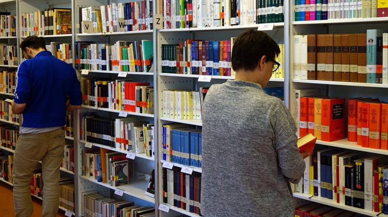 Una biblioteca de Barcelona, en una imagen de archivo