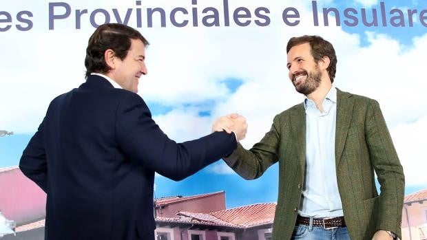 Casado compromete que el castellano «será la lengua vehicular en toda España»