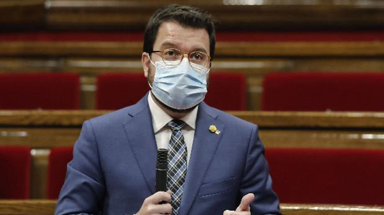 Pere Aragonès, presidente de la Generalitat de Cataluña, en una intervención en el Parlamento autonómico