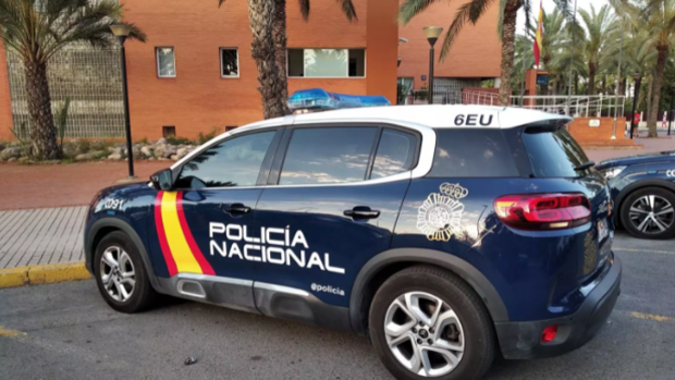 Arrestan a un proxeneta buscado por la justicia francesa que trabajaba en un concesionario de Alicante