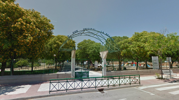 Un joven mata de una puñalada a otro adolescente tras una pelea en un parque de Burjassot