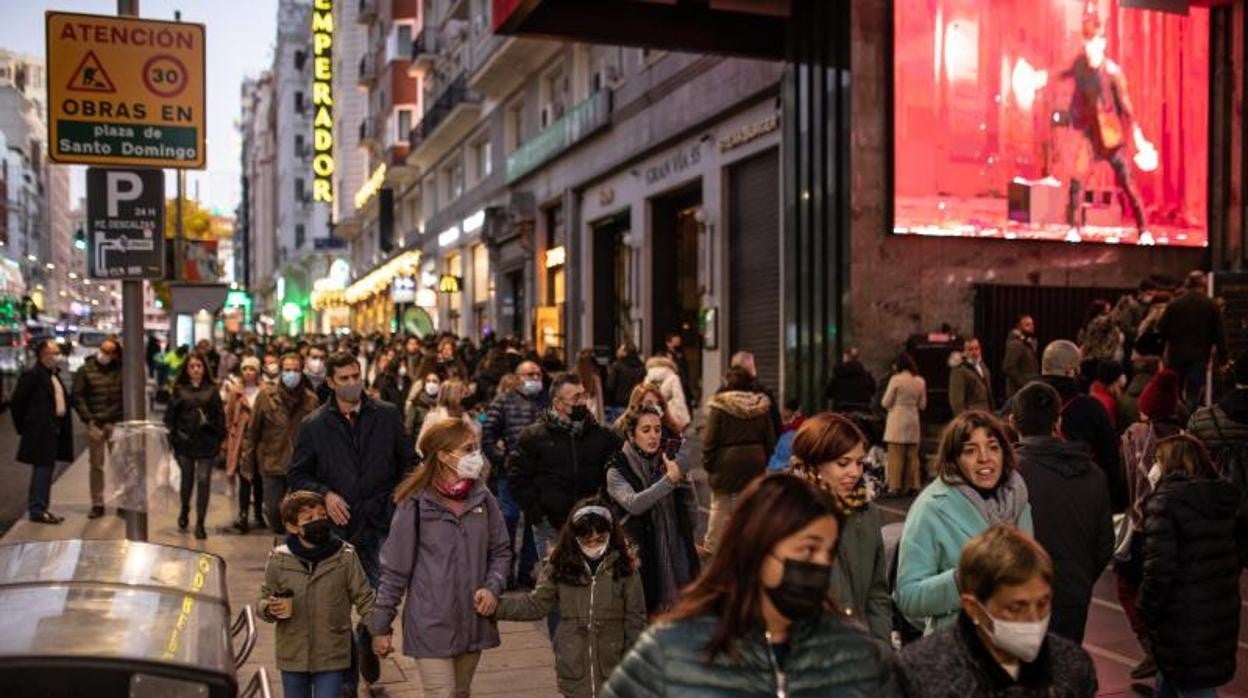 La Gran Vía, abarrotada estos días festivos