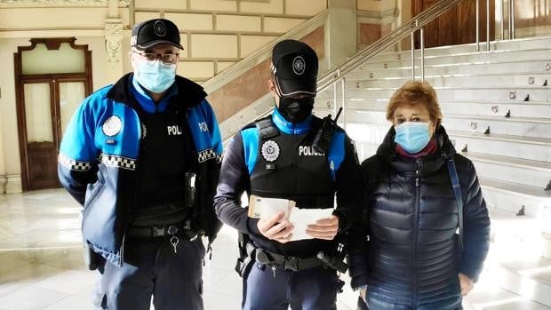 Una ciudadana encuentra 1.000 euros en un cajero de Valladolid y se los entrega a la policía