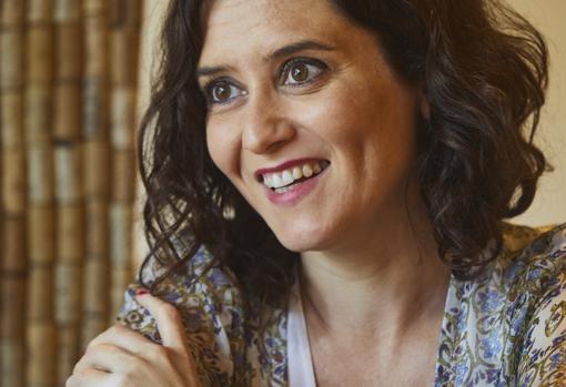 Isabel Díaz Ayuso, durante una entrevista a ABC