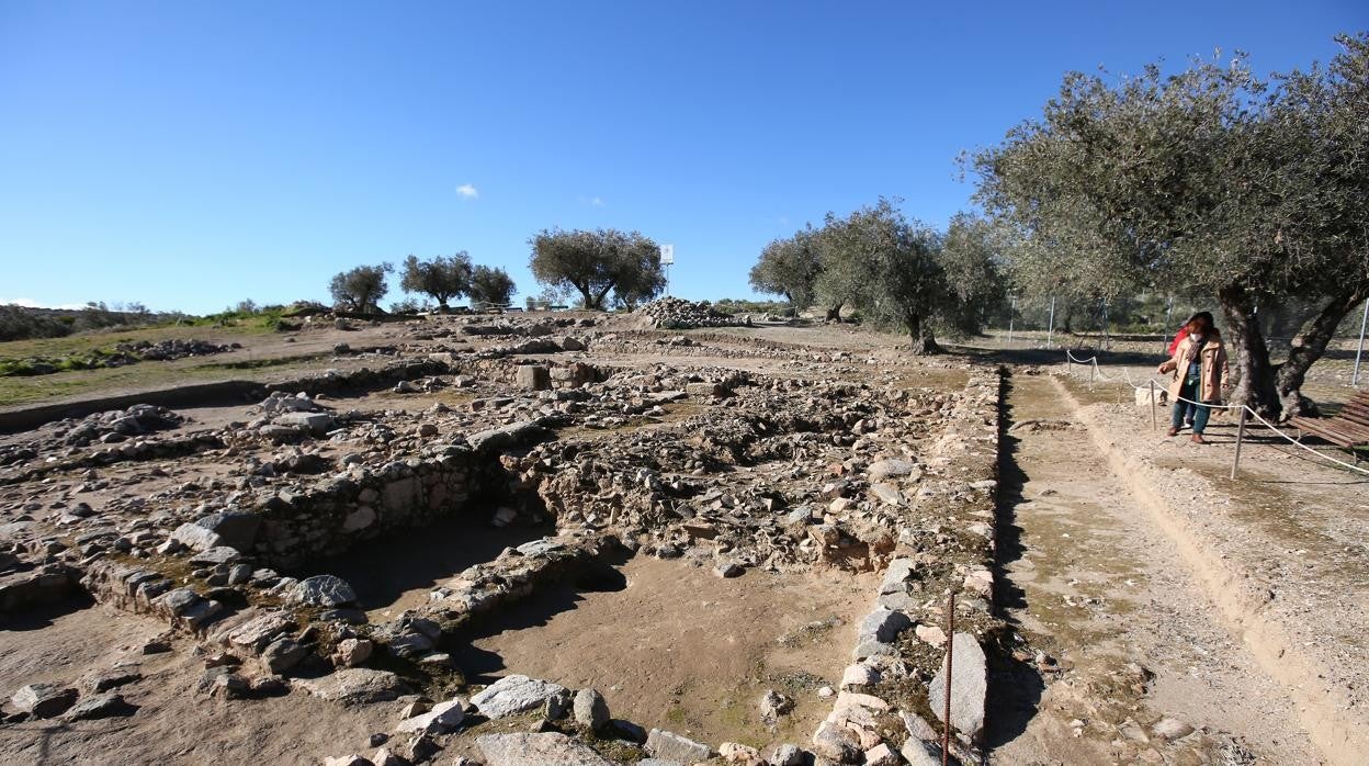 Durante seis meses se han formado como auxiliares de arqueología ocho alumnos en el Recual ‘Guarrazar IV’