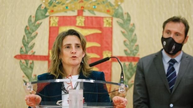 La ministra habla de «ocupación ilegal» de la estación de Navacerrada