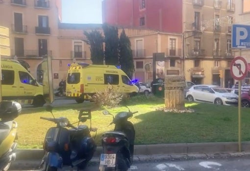 Ambulancias en la zona del tiroteo en Tarragona esta mañana