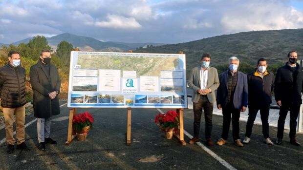 La Diputación de Alicante invierte un millón de euros en la adecuación de la carretera entre Llíber y Senija