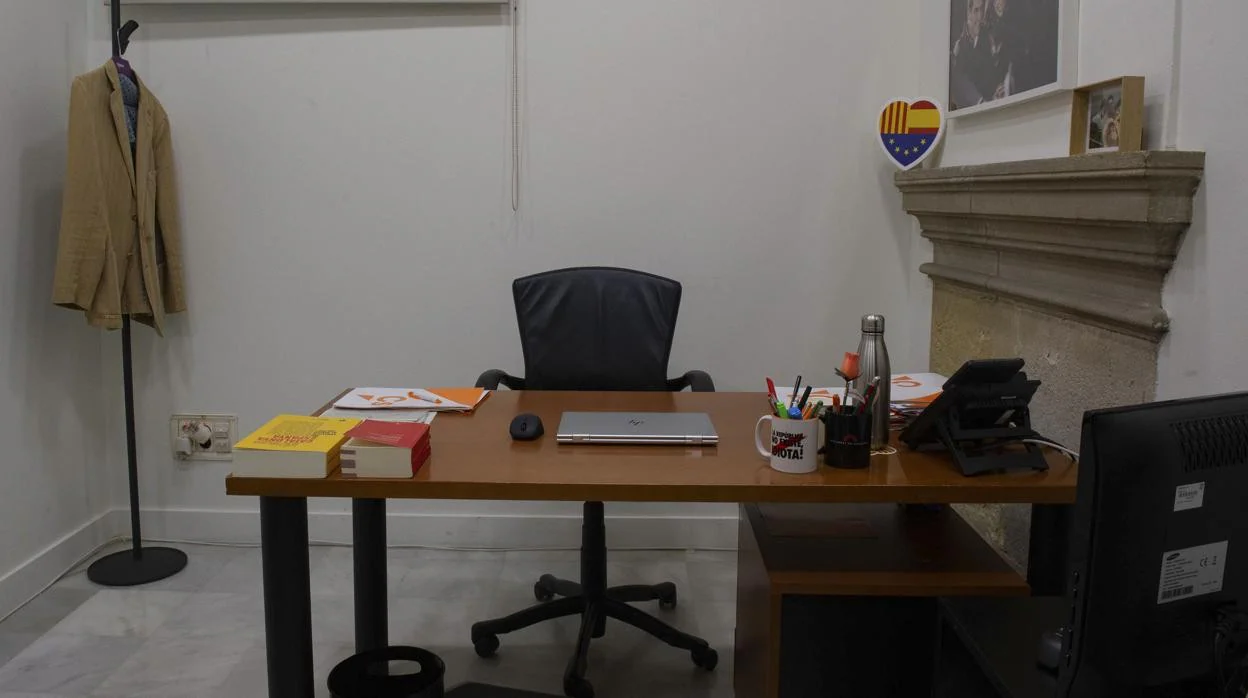 El despacho de... Carlos Carrizosa: puertas abiertas de un aficionado a los fósiles