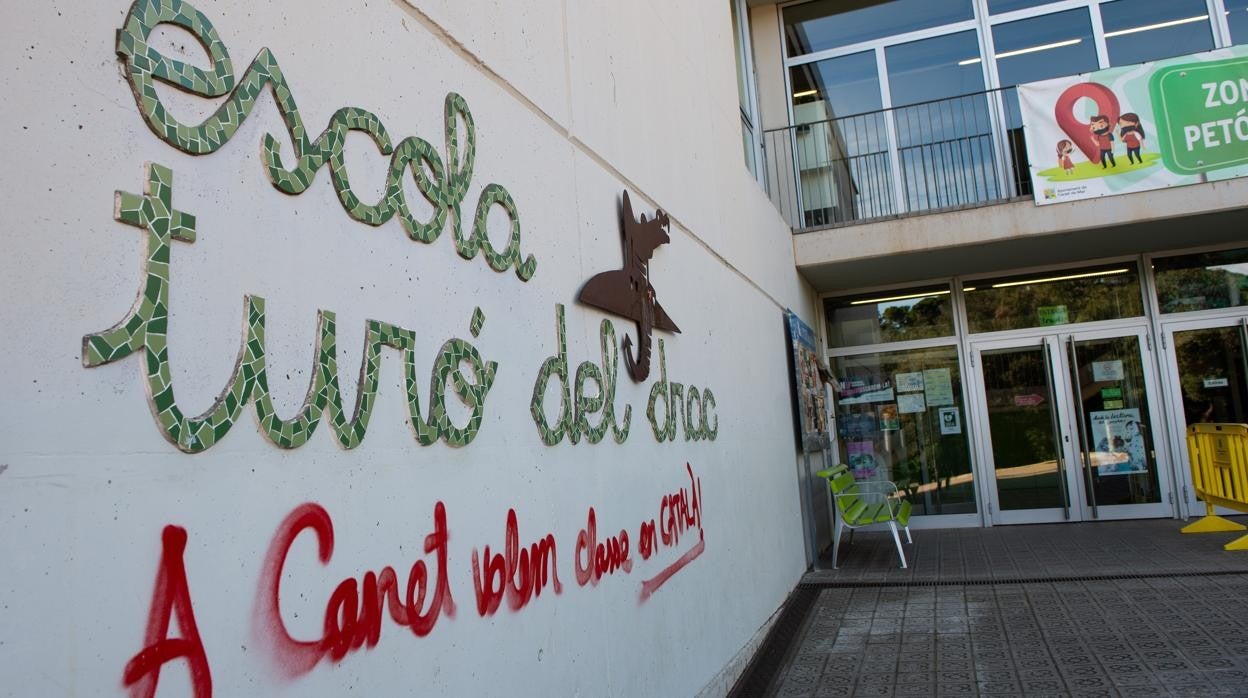 El colegio de Canet en el centro de la polémica lingüística en Cataluña