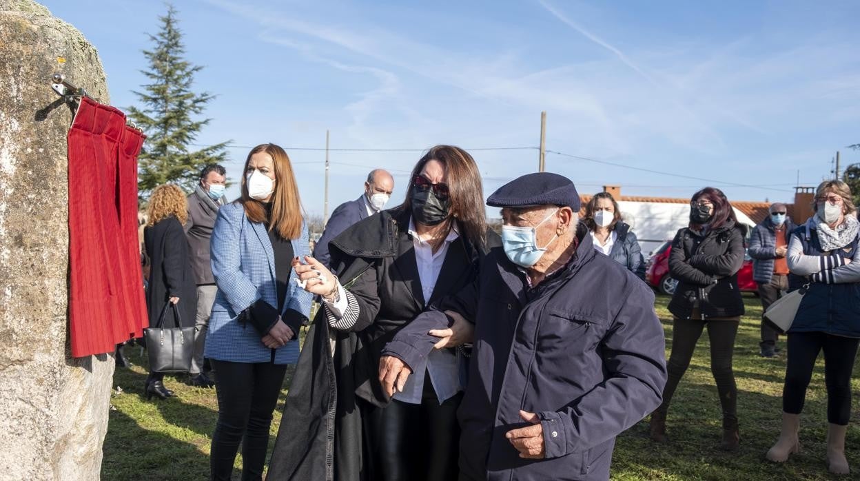 España salda una «deuda histórica» con los vecinos de Muñoz (Salamanca) 43 años después del trágico accidente