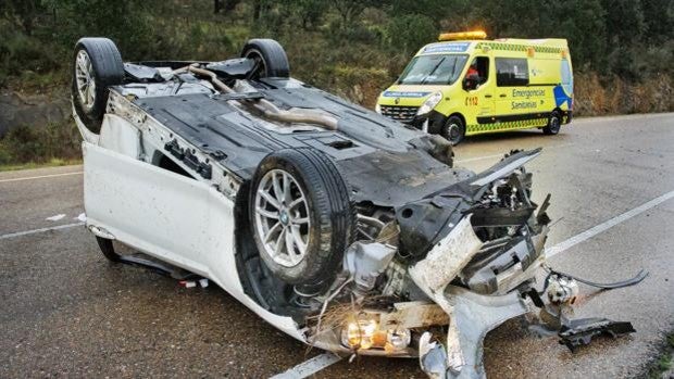 Fallecen dos ocupantes de un vehículo francés en una colisión con un camión en Cisneros (Palencia)