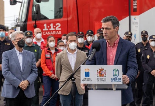 Pedro Sánchez junto a Mariano Zapata y Julio Pérez