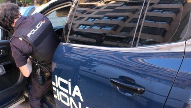 Detenido por pegar a su mujer en la calle y a las personas que intentaron auxiliarla en Valencia