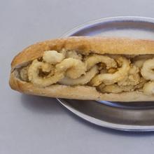 Bocata de calamares.