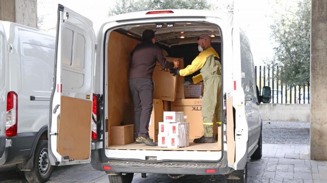 Castilla-La Mancha reparte esta semana 41.000 test de antígenos para aligerar el trabajo de los laboratorios