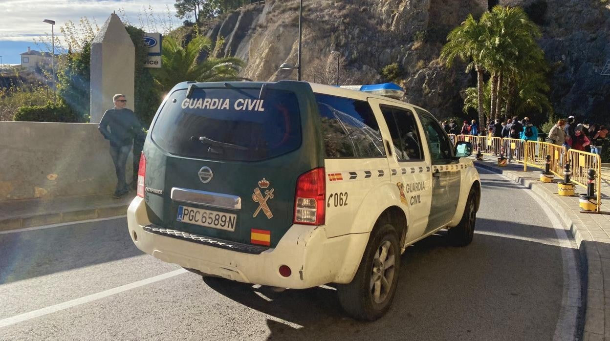 Imagen de archivo de un coche patrulla de la Guardia Civil