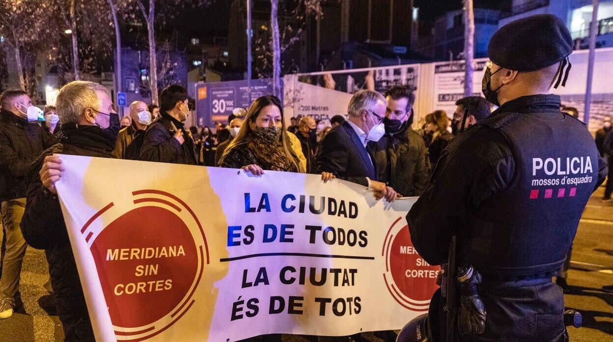 Concentración contra los cortes de la avenida Meridiana de Barcelona este martes