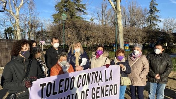 El Consejo de la Mujer de Toledo trae «carbón a los machistas, maltratadores y abusadores»