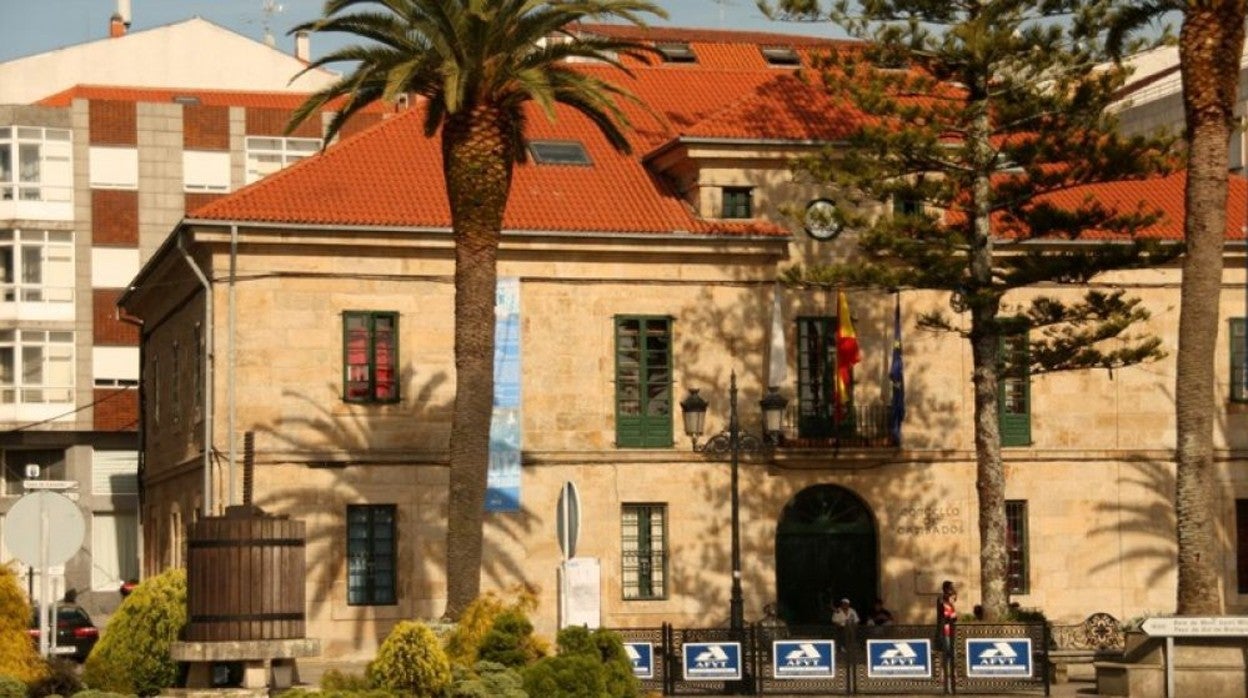 Fachada del Concello de Cambados, en una imagen de archivo