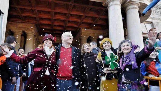 Valencia permite el desfile de las Magas Republicanas al aire libre tras llevar la cabalgata de Reyes a un recinto cerrado