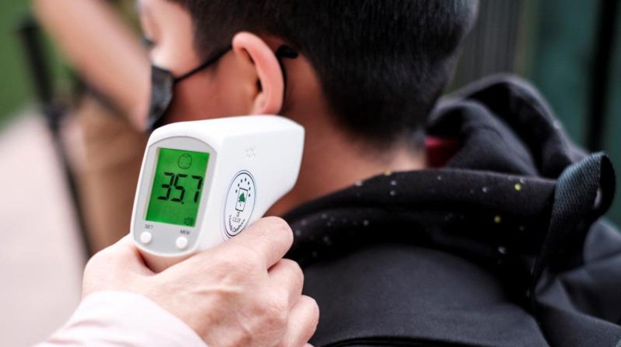 Control de temperatura en la vuelta a clase tras la Navidad