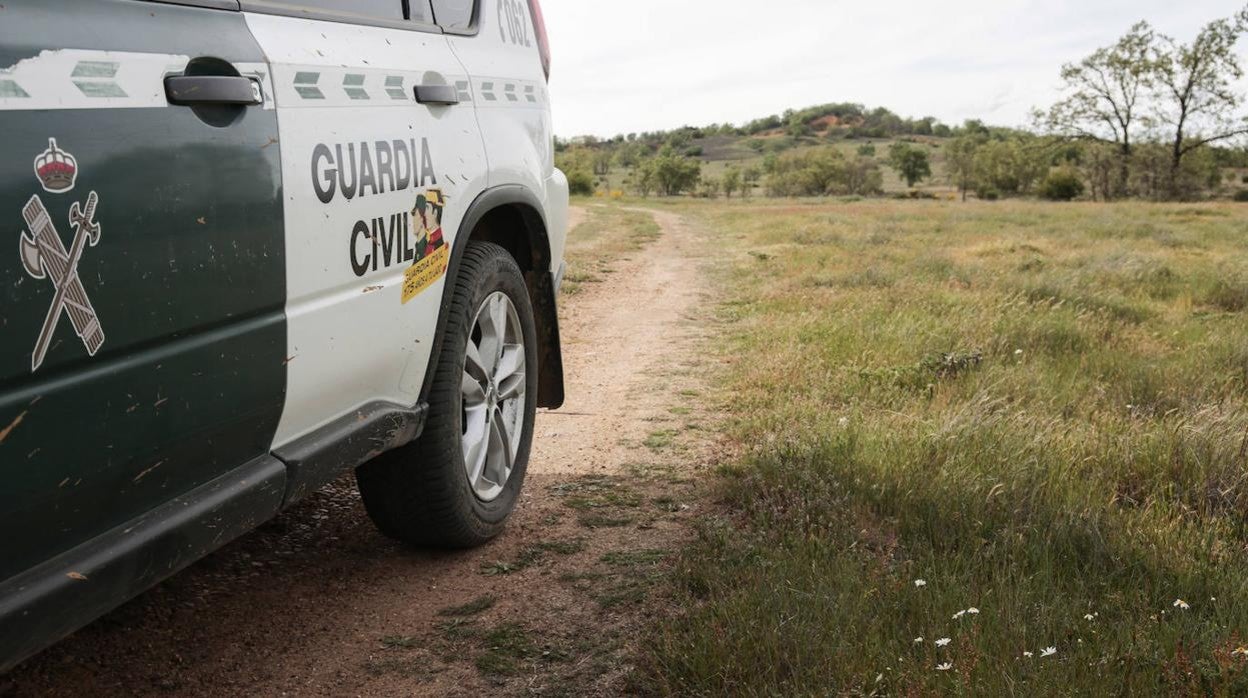 Foto de archivo de un coche de la Guardia Civil