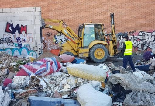 Villaverde y Chamartín concentran el 60% de las narcochabolas derribadas en Madrid