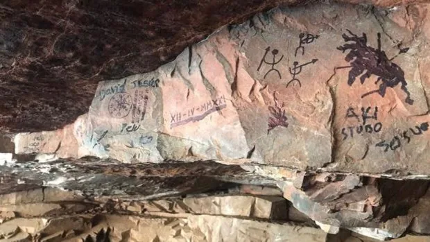 Vandalismo en las pinturas rupestres de 'La Rendija'