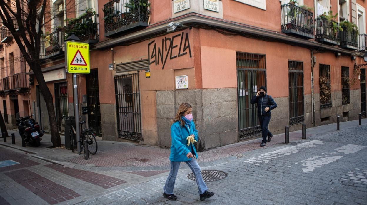 Exterior del Candela, en Lavapiés, cerrado