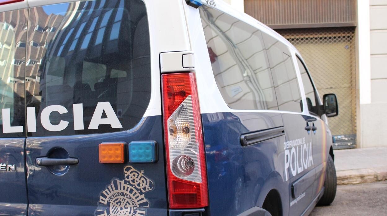 Imagen de recurso de un furgón policial en Valencia