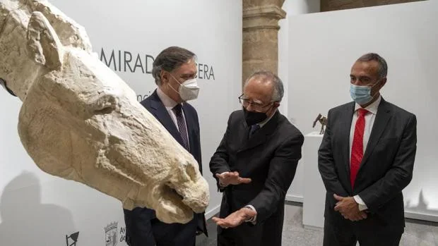 Salamanca profundiza en la visión «sincera y transformadora» de Venancio Blanco mediante la exhibición de 42 esculturas