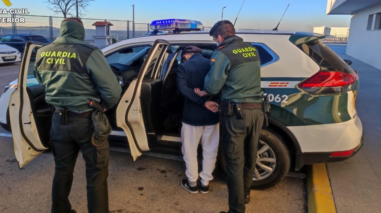 Momento de la detención del joven