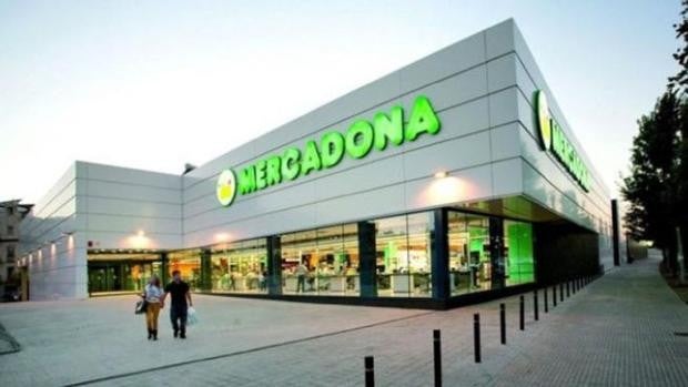 La dirección de Mercadona incrementa un 6,5 por ciento el sueldo a la plantilla