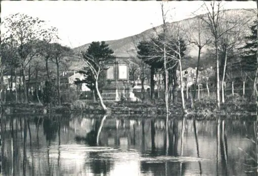 La Isla de los Faisanes en el País Vasco, que gobiernan conjuntamente España y Francia, en una imagen de época