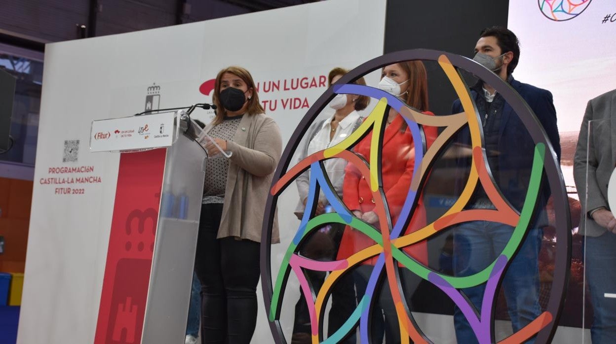 La alcaldesa Tita García Élez durante la presentación en Fitur