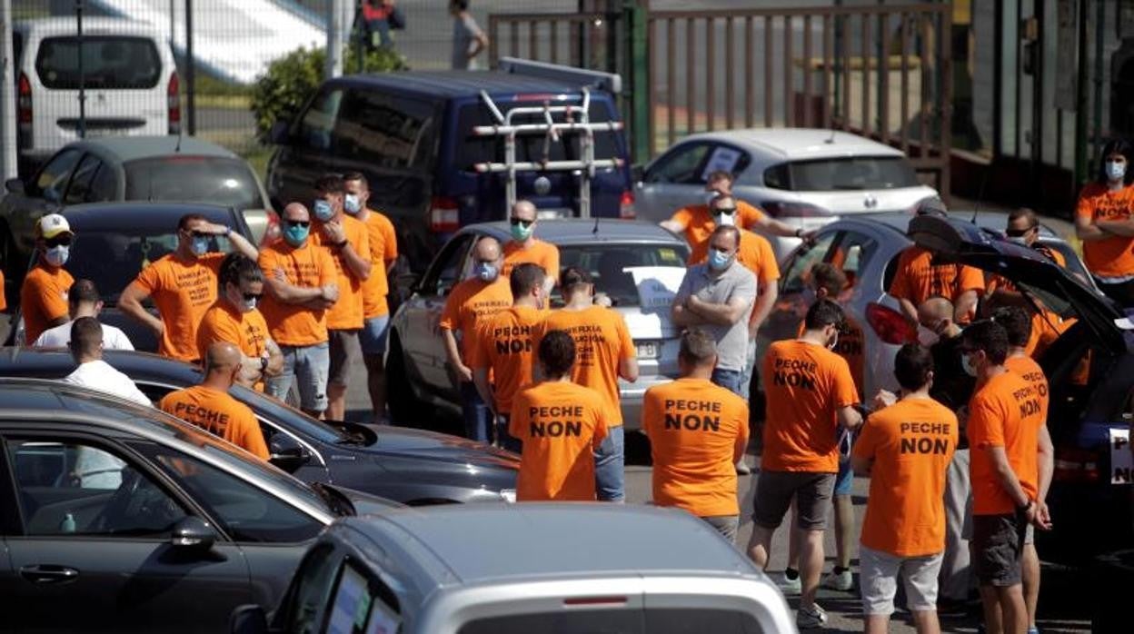 Una protesta de los trabajadores de Alu Ibérica