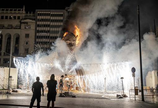 Imagen de archivo de la cremà de la falla municipal de Valencia